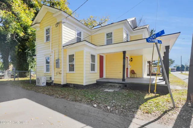 $1,900 | 522 Crawford Street, New Bern, NC 28560