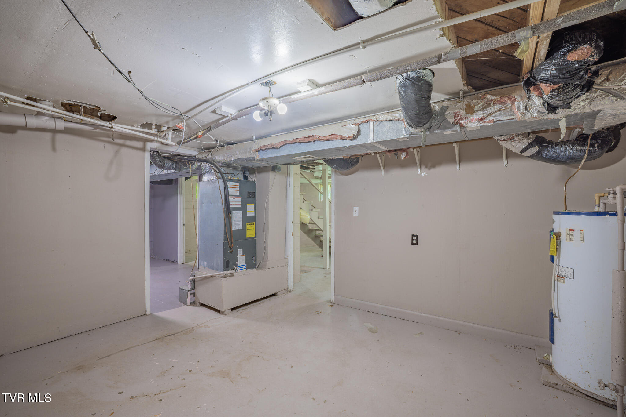 1380 Allison Gap Road Saltville, VA 24370 - Photo 28 of 35 1R9A7180-HDR