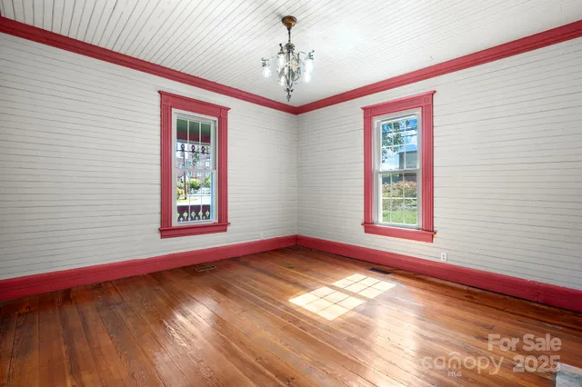 $399,000 | 101 1st Street Northwest, Catawba, NC 28609