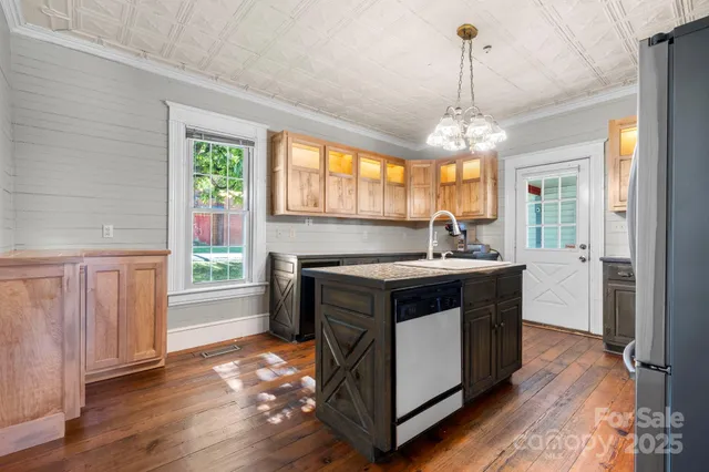 $399,000 | 101 1st Street Northwest, Catawba, NC 28609