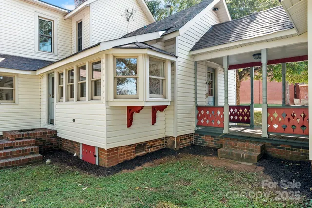 $399,000 | 101 1st Street Northwest, Catawba, NC 28609