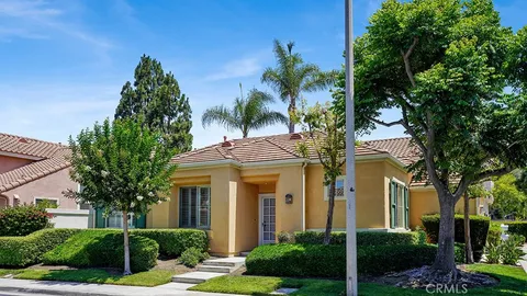 $1,075,000 | 13396 North Hearst Court, Tustin, CA 92782