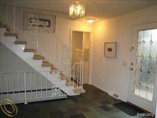 4245 Fieldbrook Road West Bloomfield, MI 48323 - Photo 5 of 13 Fieldbrook Foyer