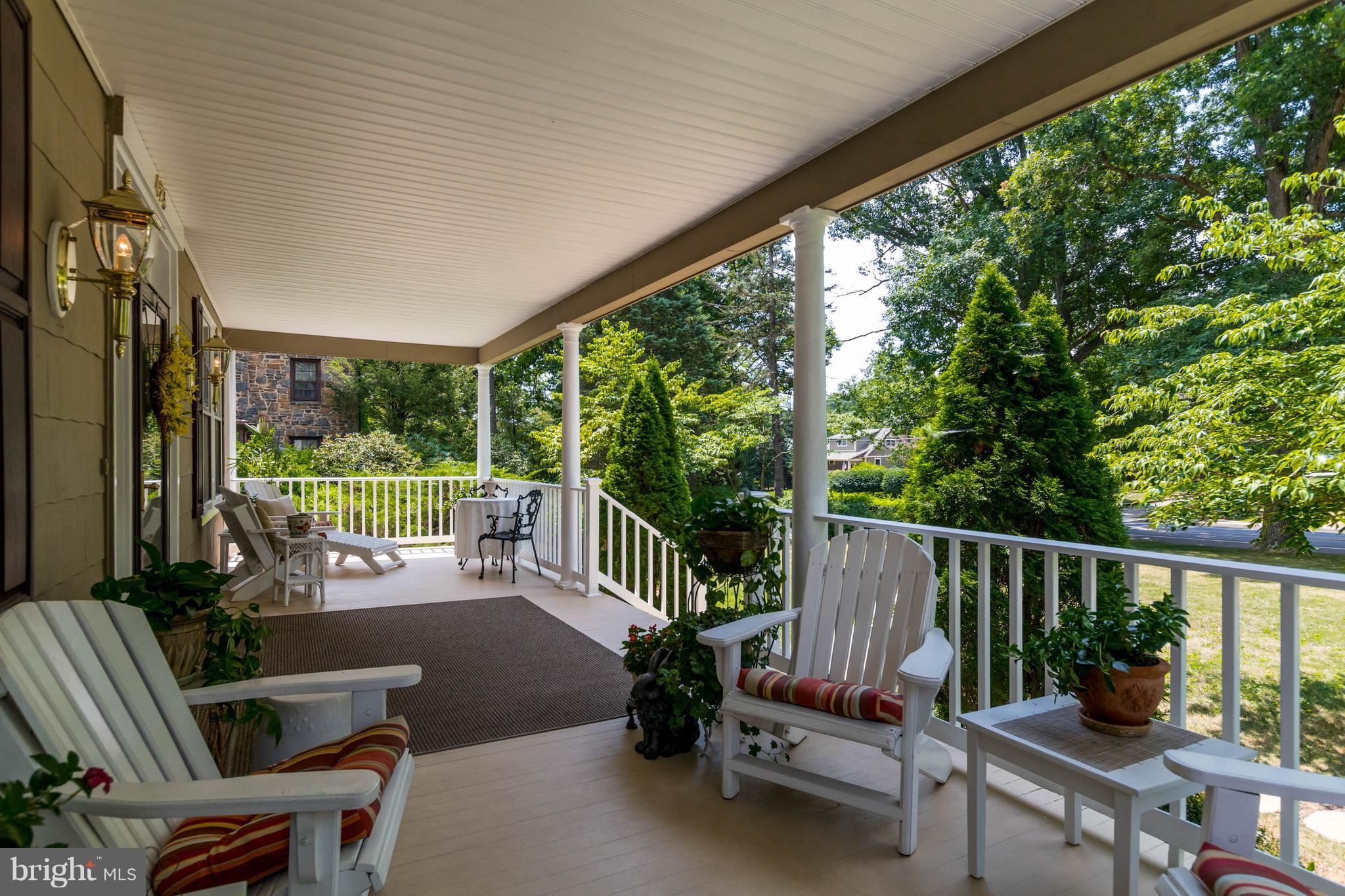 423 South Rolling Road Baltimore, MD 21228 - Photo 3 of 30 a view of balcony with couch
