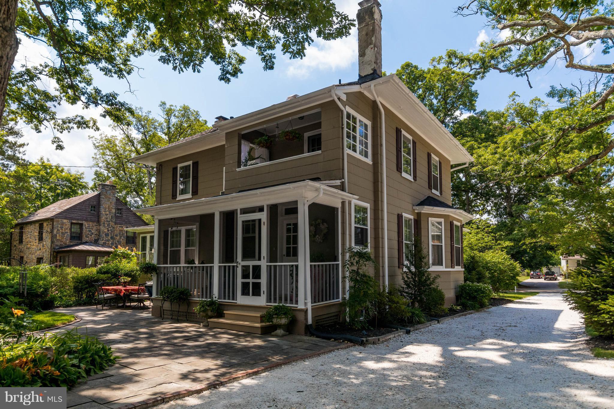 423 South Rolling Road Baltimore, MD 21228 - Photo 26 of 30 a front view of a house with a yard