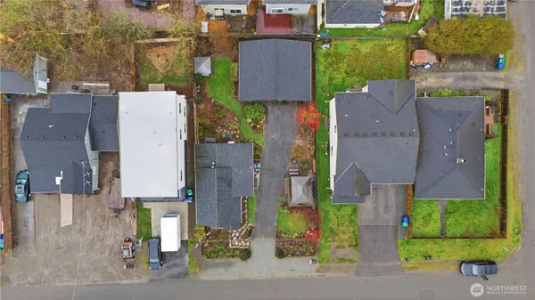 $550,000 | 10611 2nd Place Southwest, Seattle, WA 98146