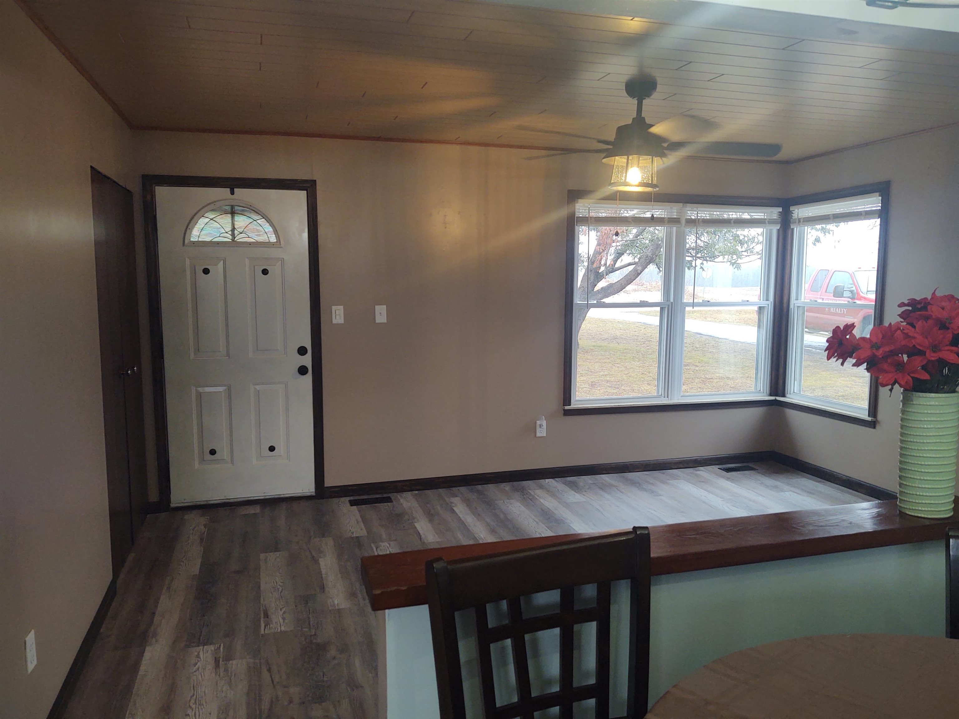 5490 West Main St Road Sterling, MI 48659 - Photo 12 of 24 1907553-11.JPG