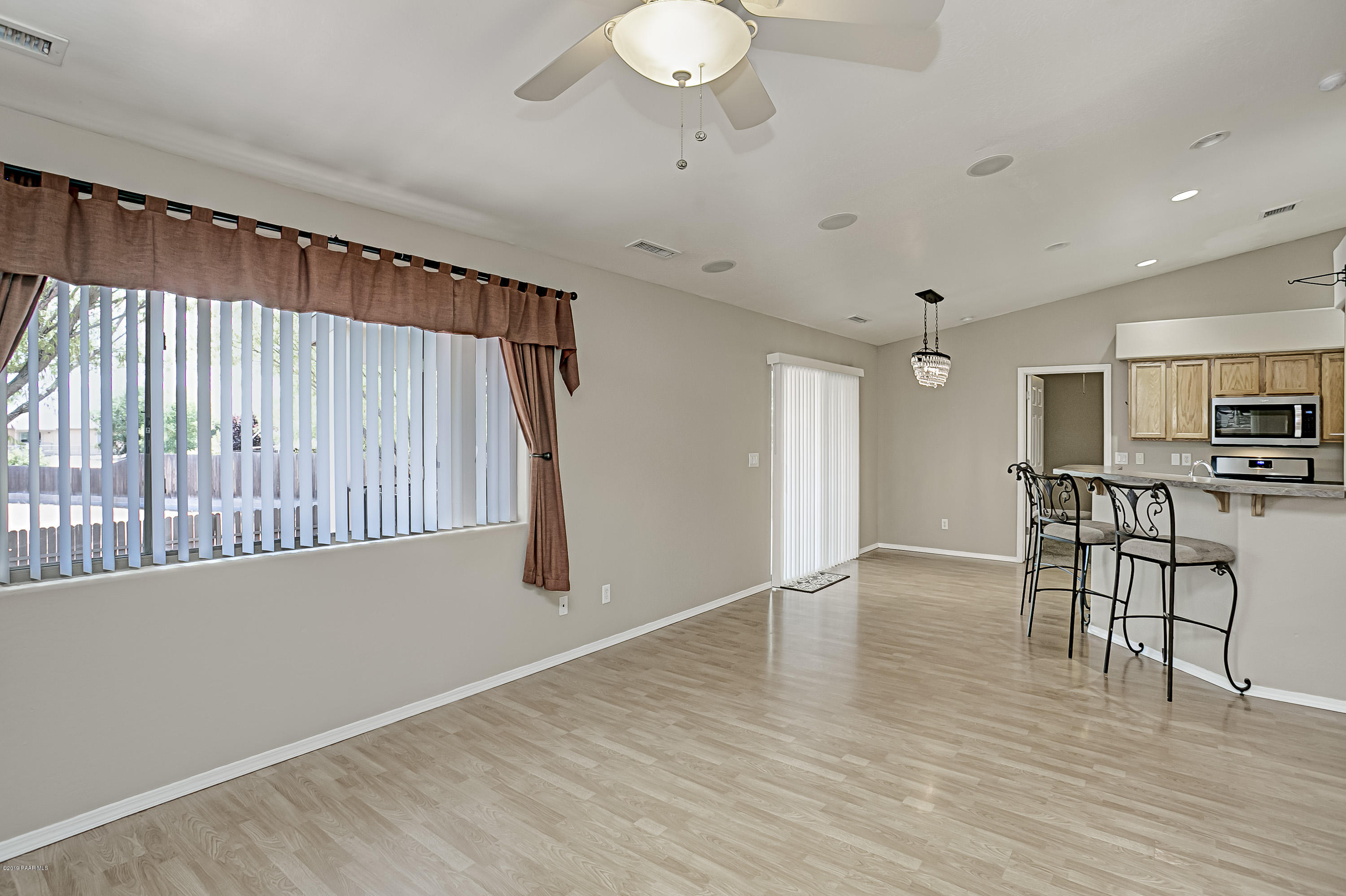 5671 North Long Rifle Road Prescott Valley, AZ 86314 - Photo 4 of 19 Great Room