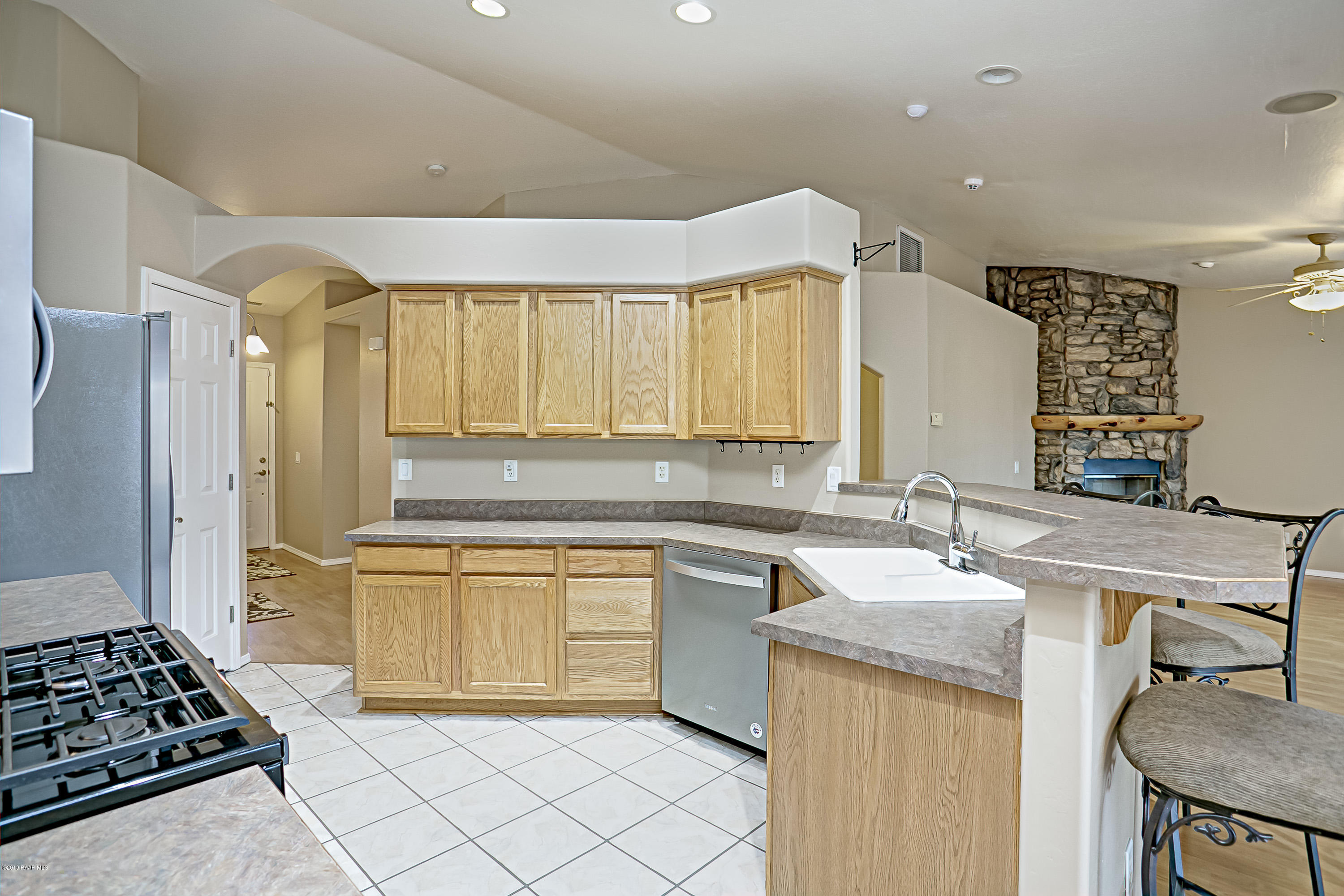 5671 North Long Rifle Road Prescott Valley, AZ 86314 - Photo 6 of 19 Kitchen