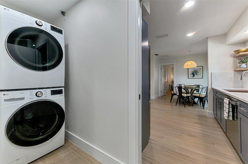 1100 Point Of Rocks Road Sarasota, FL 34242 - Photo 24 of 53