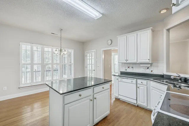 $475,000 | 301 Bellerive Lane, Summerville, SC 29483