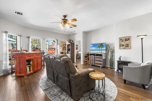 $425,000 | 1515 Crescent Woods, San Antonio, TX 78258