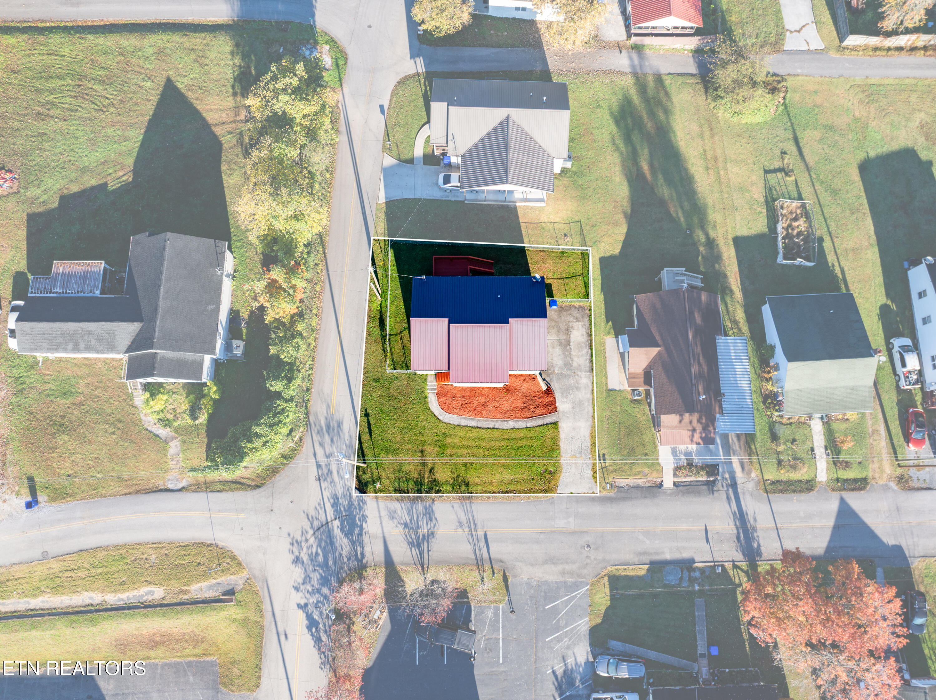 902 Medaris Street Clinton, TN 37716 - Photo 32 of 32 Aerial view (2)