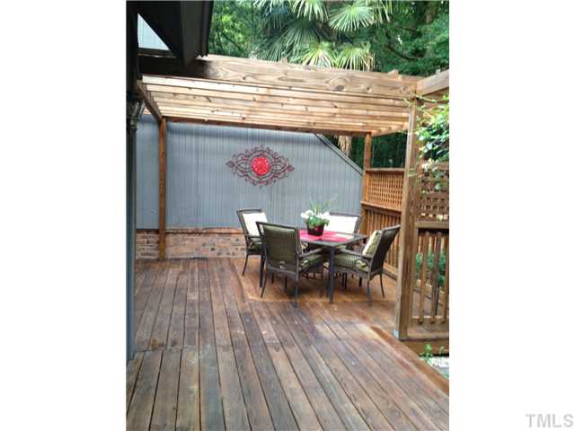 4347 Southwind Drive Raleigh, NC 27613 - Photo 14 of 15 sitting area for deck