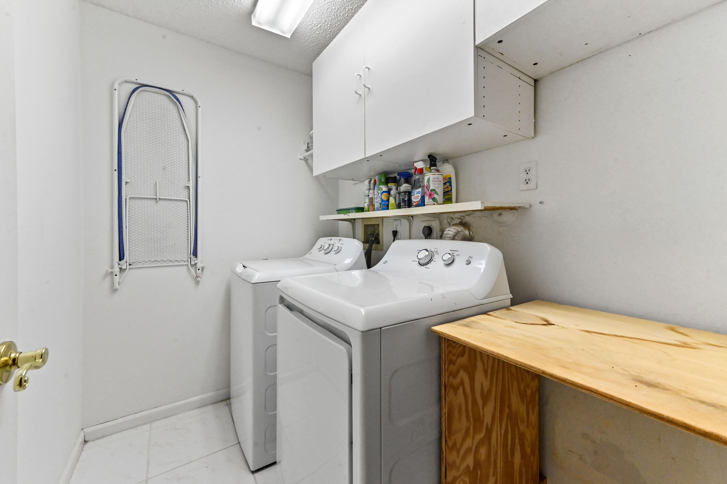 8319 Horseshoe Bay Road Boynton Beach, FL 33472 - Photo 21 of 69 a utility room with dryer and washer