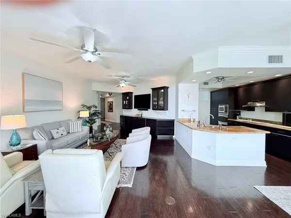$11,000 | 705 10th Street South, Unit 301, Naples, FL 34102