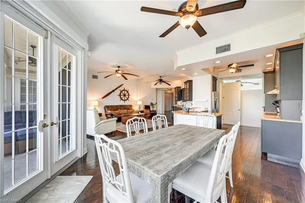 $11,000 | 705 10th Street South, Unit 301, Naples, FL 34102