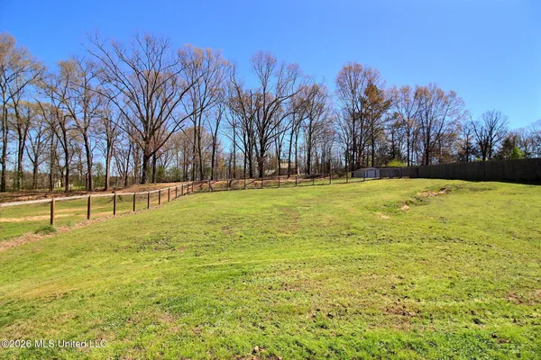 $370,000 | 4722 Alexander Road, Olive Branch, MS 38654