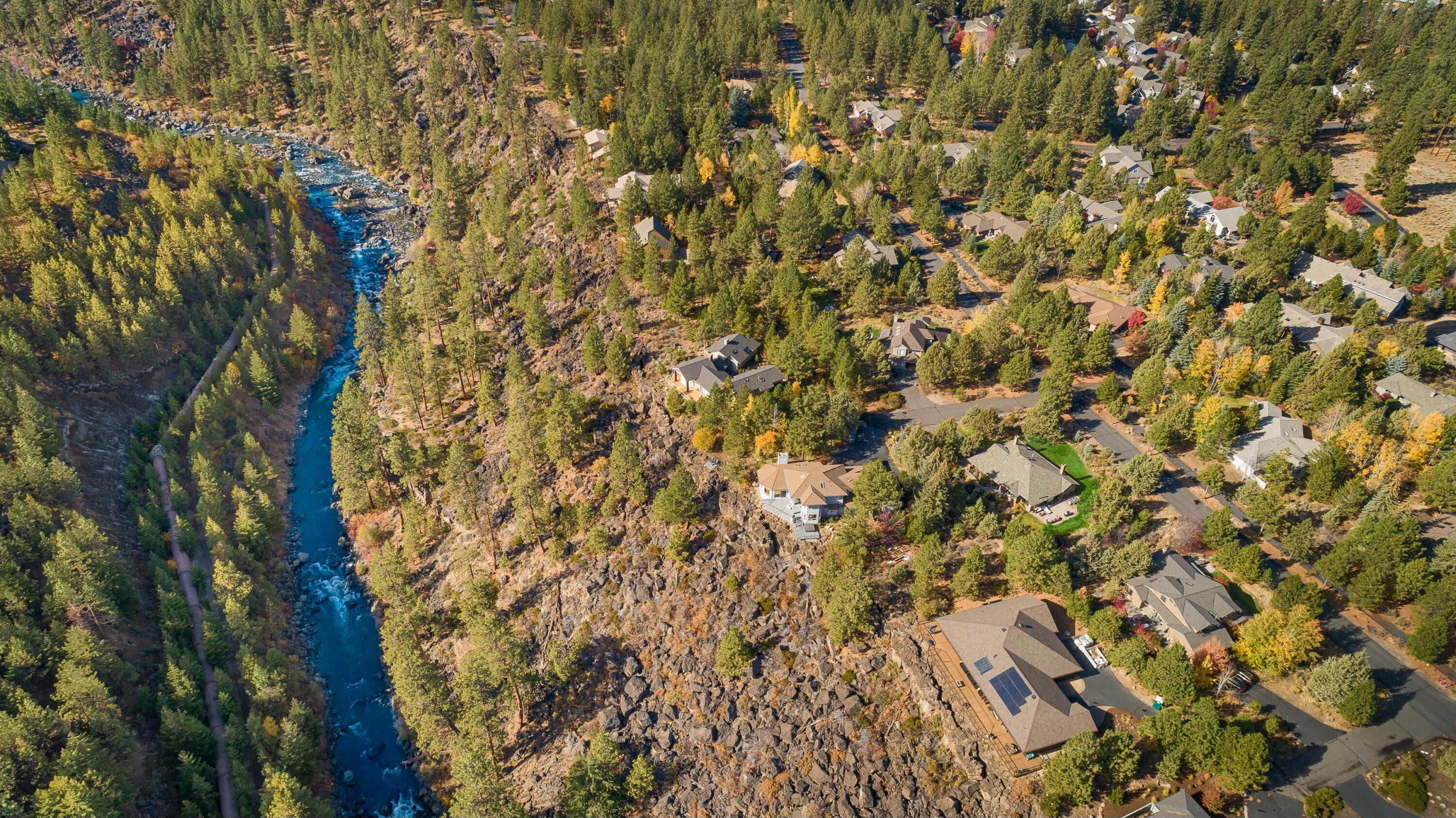 19675 Sunshine Way Bend, OR 97702 - Photo 45 of 52 tempImagessS3RT