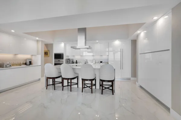 $7,650,000 | 20155 Boca W Drive, Unit PHC902, Boca Raton, FL 33434