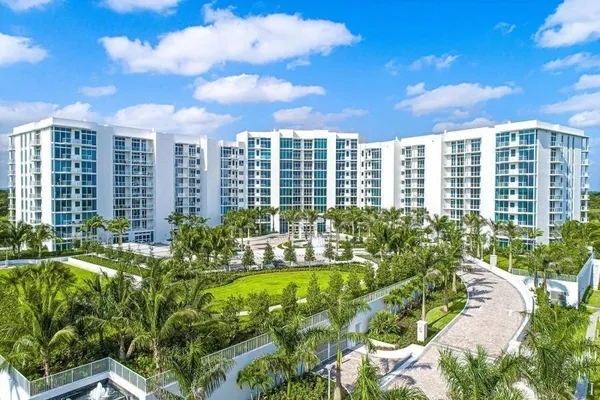 $7,650,000 | 20155 Boca W Drive, Unit PHC902, Boca Raton, FL 33434