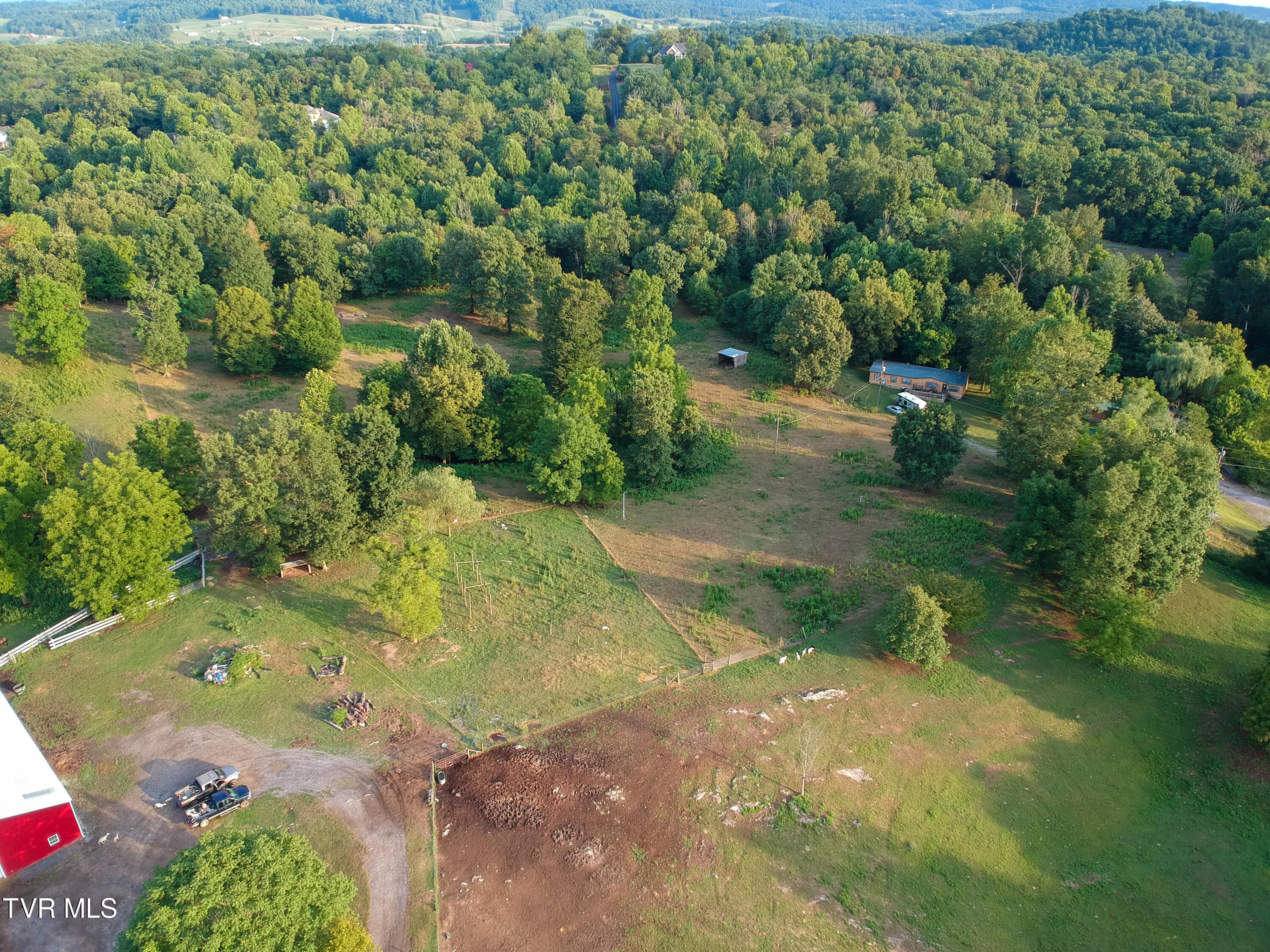 309 Buncombe Road Blountville, TN 37617 - Photo 3 of 31 DJI_0324