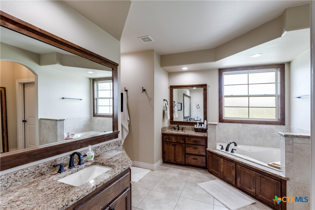 1160 Mescalero Trail Belton, TX 76513 - Photo 13 of 25