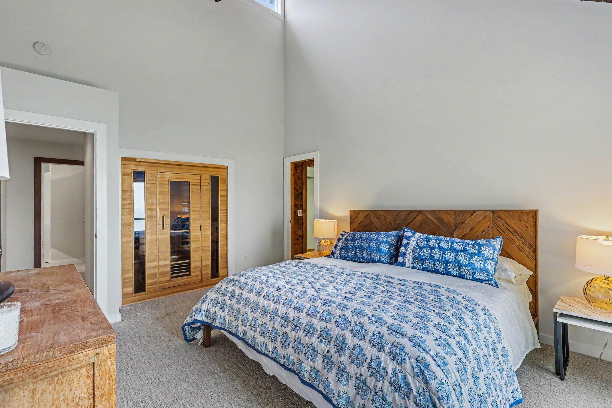 18240 North Shore Estates Road Spring Lake, MI 49456 - Photo 28 of 64 Primary Bedroom