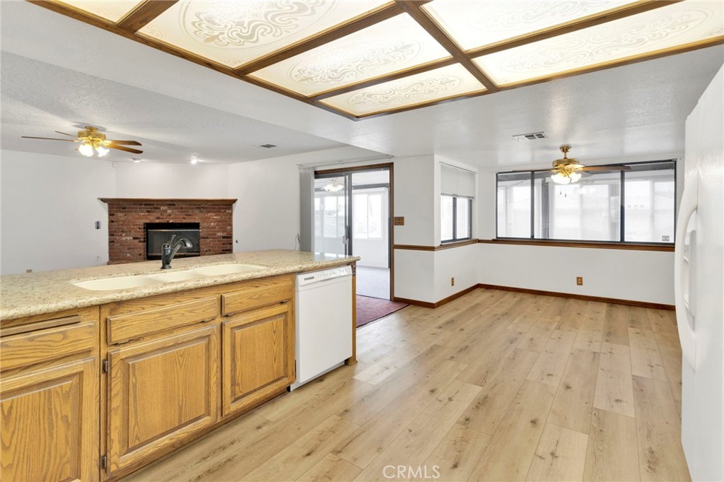 16224 Olalee Road Apple Valley, CA 92307 - Photo 10 of 48