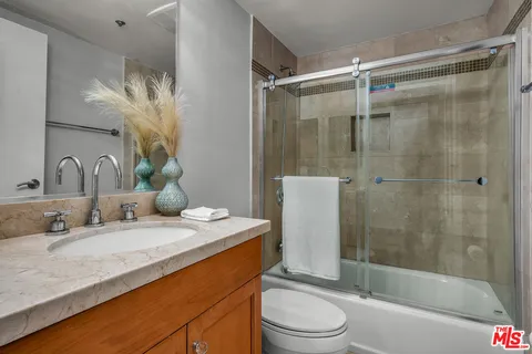 $898,000 | 10664 Wilkins Avenue, Unit 202, Los Angeles, CA 90024