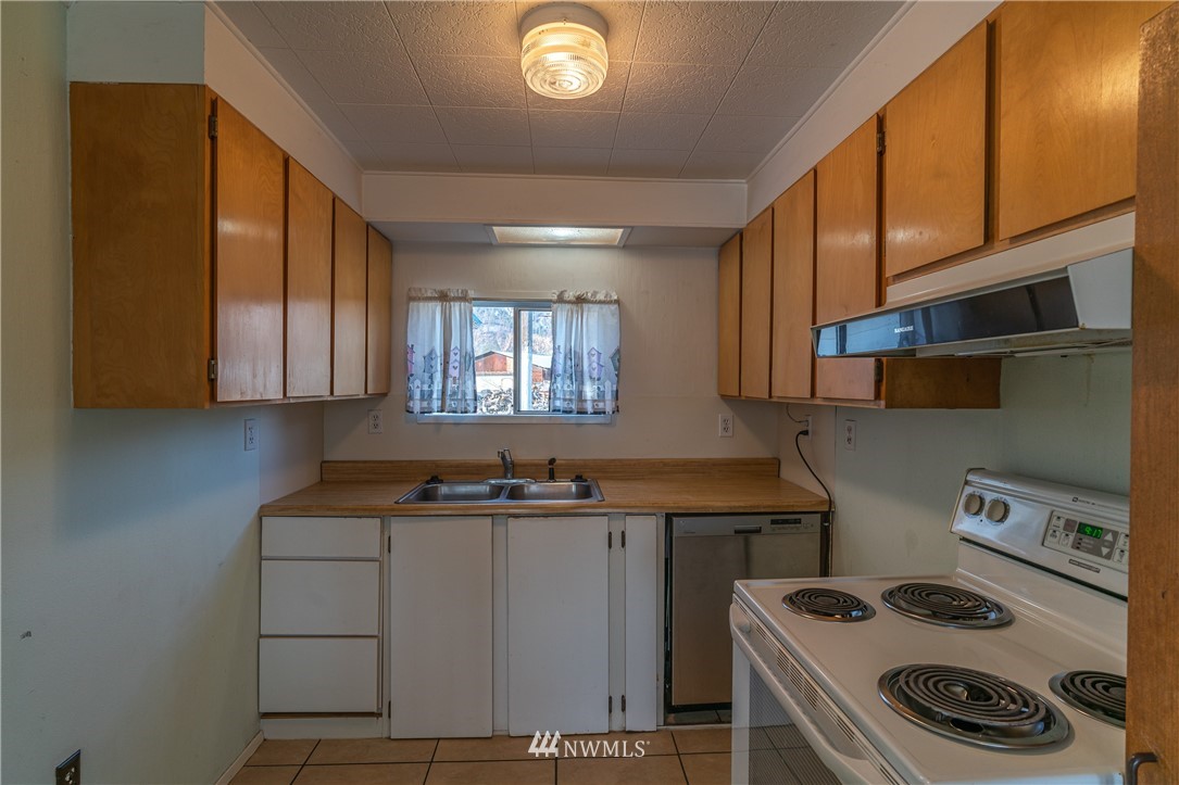 44 Moe Road Northeast Brewster, WA 98812 - Photo 11 of 35 Gallery Image 11