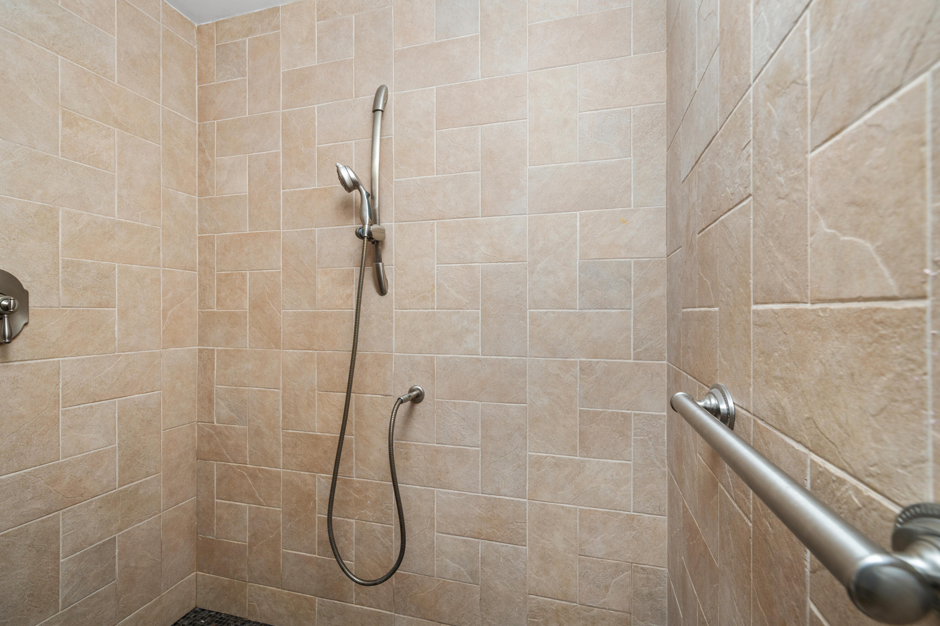 765 Country Club Road Troutville, VA 24175 - Photo 26 of 29 a bathroom with a shower