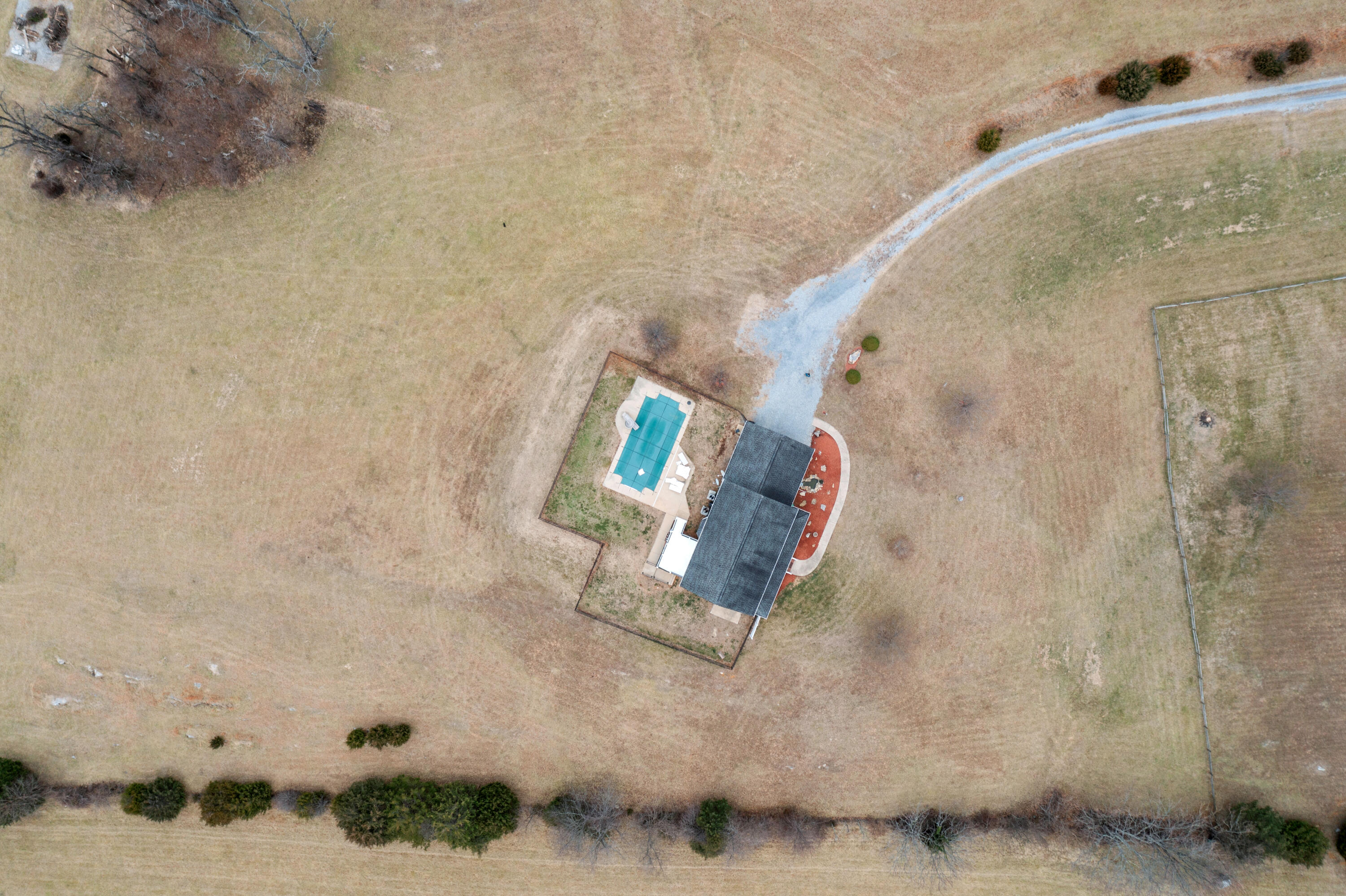 765 Country Club Road Troutville, VA 24175 - Photo 10 of 29 view of living room