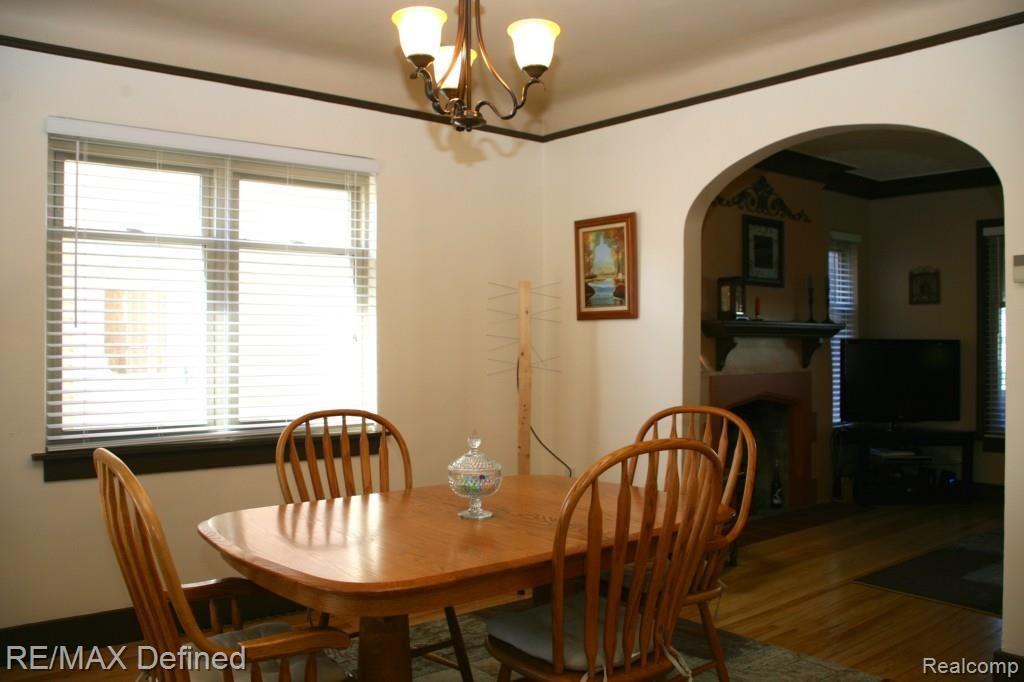 34 Mohawk Road Pontiac, MI 48341 - Photo 6 of 19 #6.jpg