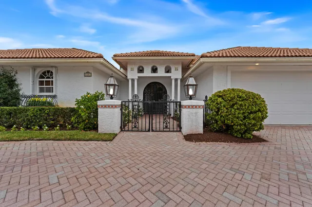 $849,900 | 5303 Southeast Serenoa Terrace, Hobe Sound, FL 33455