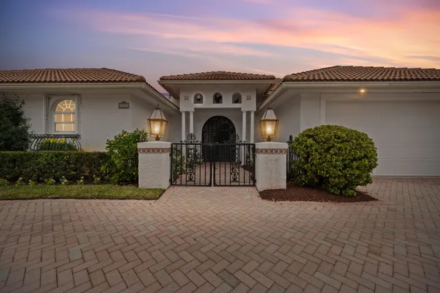 $849,900 | 5303 Southeast Serenoa Terrace, Hobe Sound, FL 33455