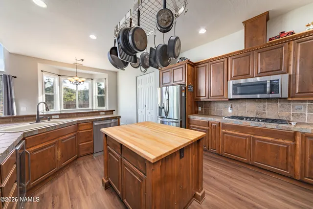 $1,800,000 | 11371 North Onika Lane, Flagstaff, AZ 86004