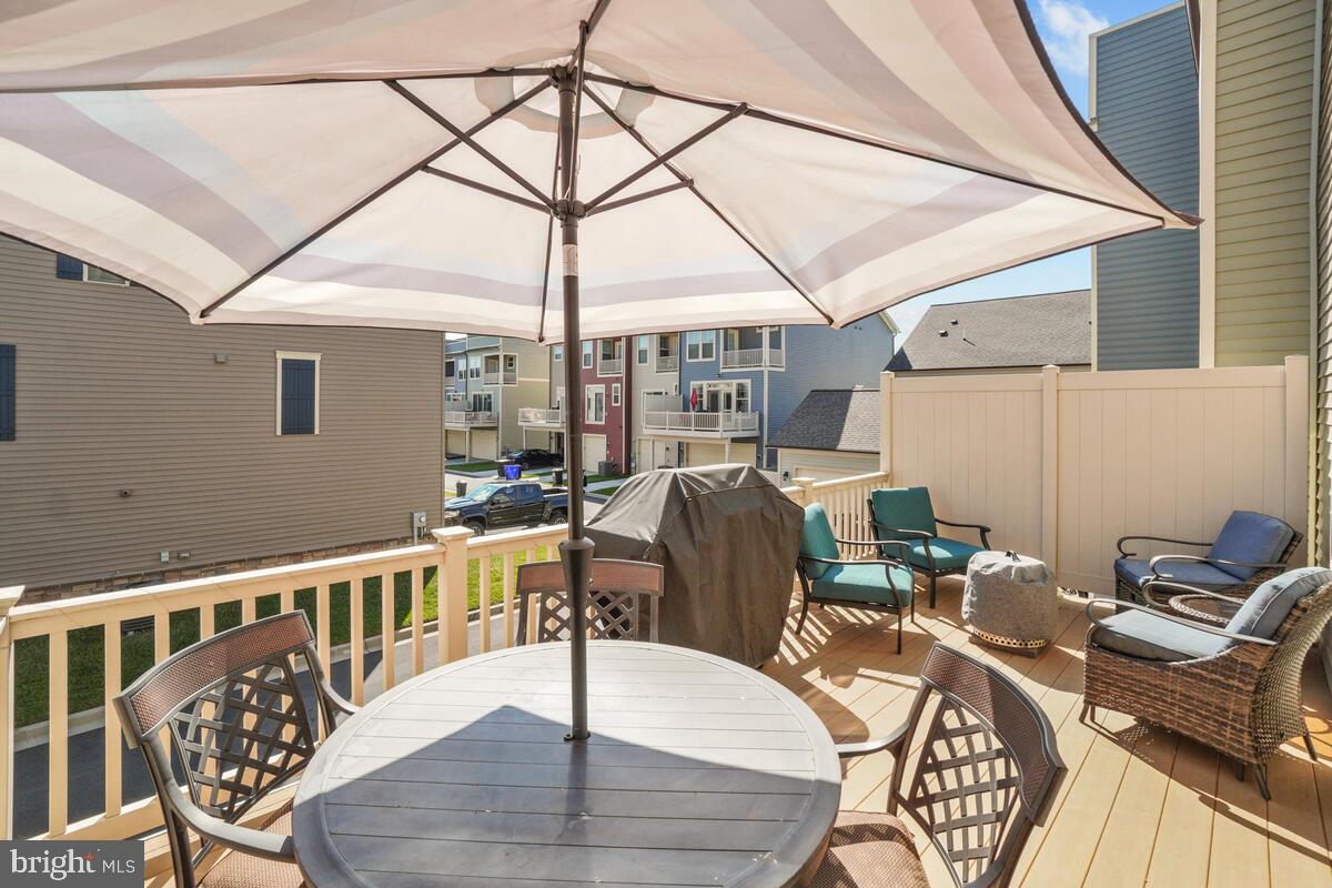 3455 Flatwoods Drive Frederick, MD 21704 - Photo 18 of 67 2nd Floor deck