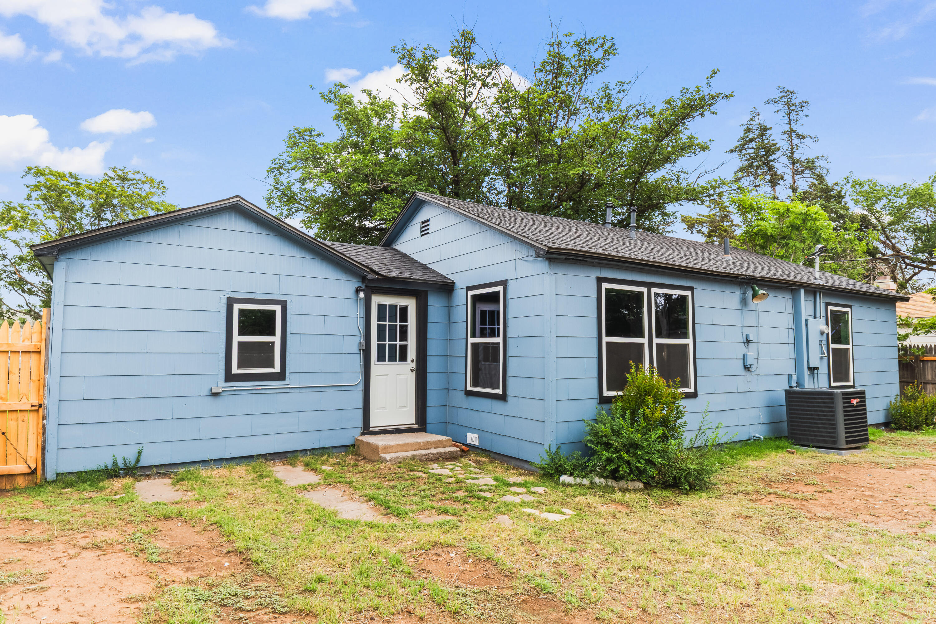 2617 35th Street Lubbock, TX 79413 - Photo 15 of 17 DSC08485