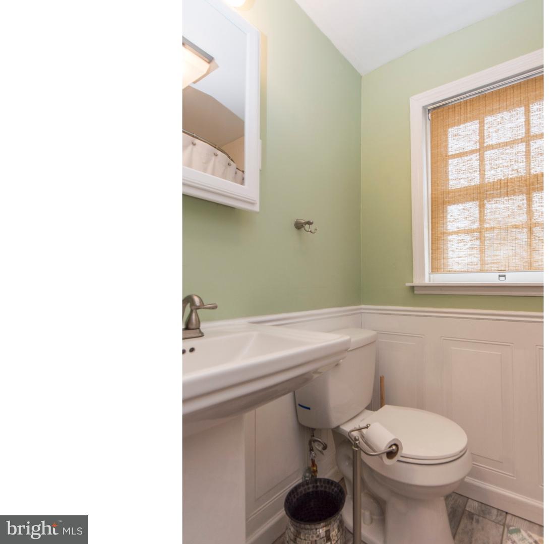 718 Harvard Road Bala Cynwyd, PA 19004 - Photo 14 of 17 Bathroom