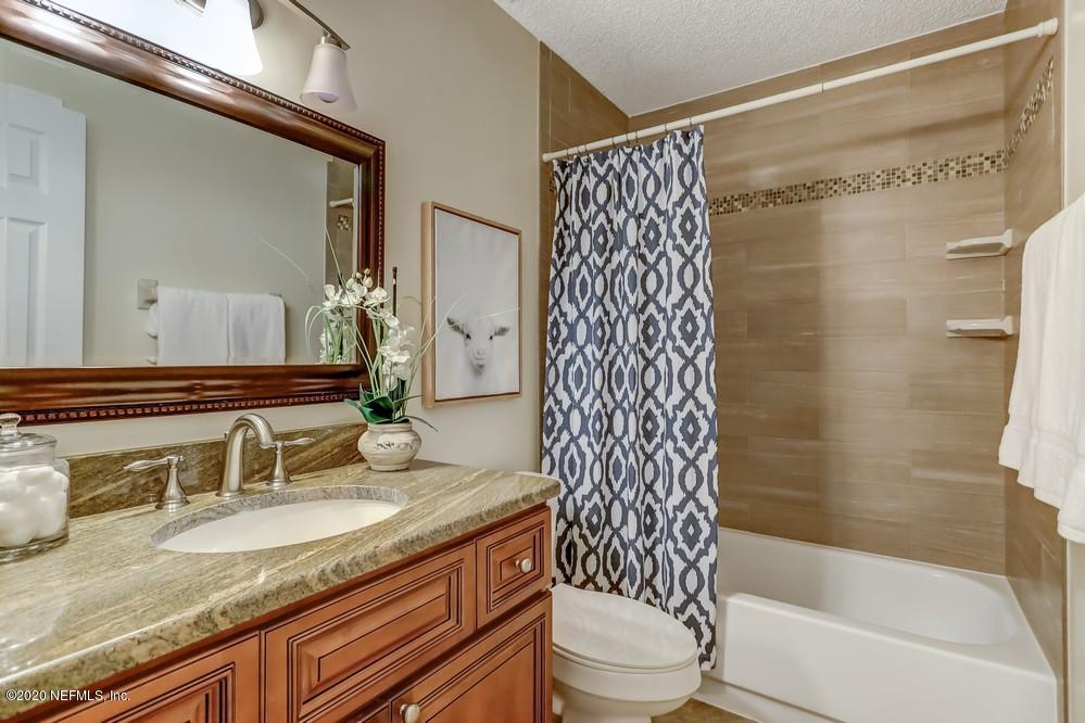 7149 Ridgeglen Court Jacksonville, FL 32216 - Photo 30 of 40 Rave Home Staging Jacksonville (11) WEB