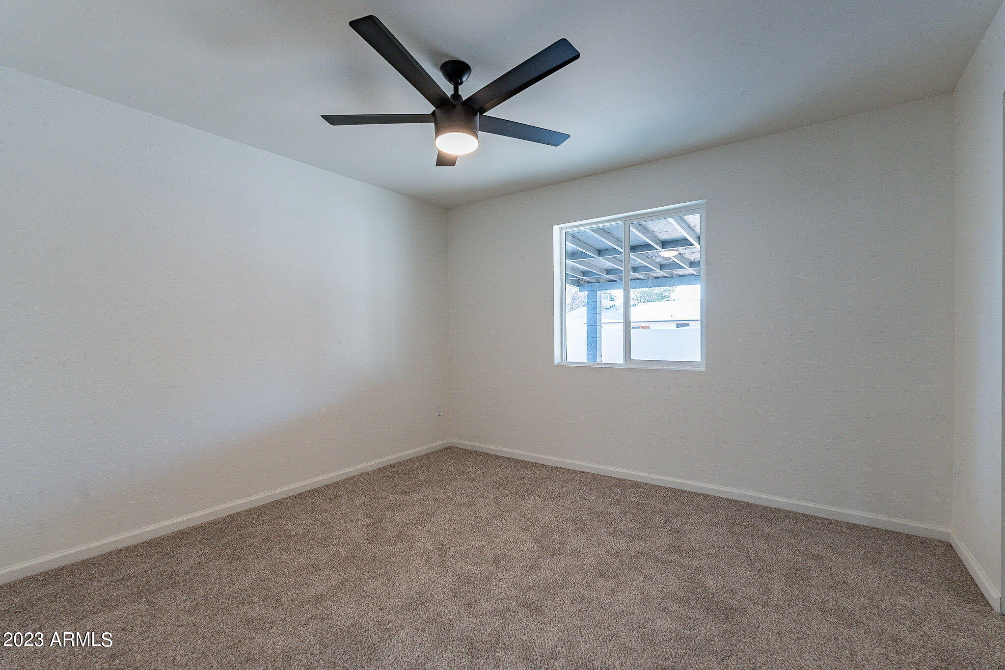 5323 West Coronado Road Phoenix, AZ 85035 - Photo 16 of 29 Primary Suite