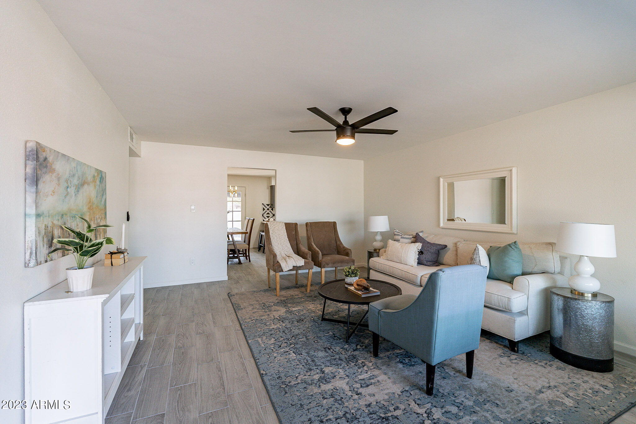 5323 West Coronado Road Phoenix, AZ 85035 - Photo 4 of 29 Living Room