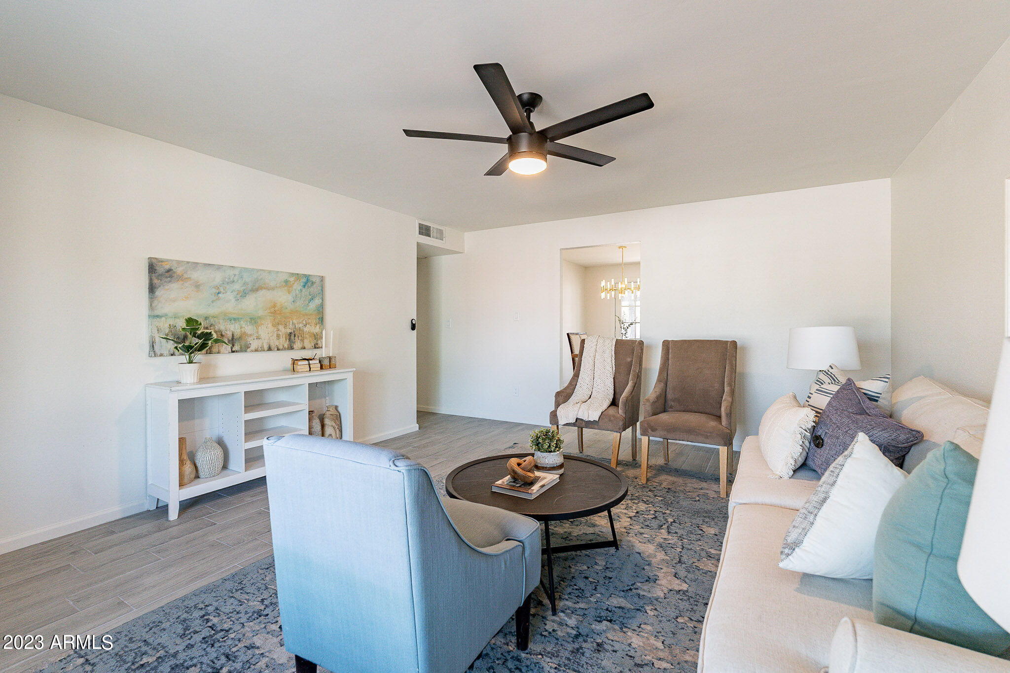 5323 West Coronado Road Phoenix, AZ 85035 - Photo 5 of 29 Living Room