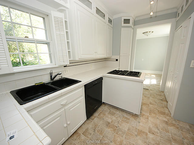 142 Folly Rd Boulevard Charleston, SC 29407 - Photo 16 of 52 Kitchen