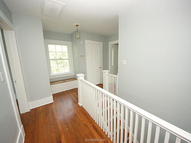 142 Folly Rd Boulevard Charleston, SC 29407 - Photo 21 of 52 Upstairs Hallays