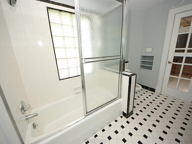 142 Folly Rd Boulevard Charleston, SC 29407 - Photo 24 of 52 2nd Floor Full Bathroom