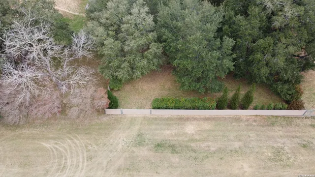 $457,123 | 604 Elm Street, Floresville, TX 78114