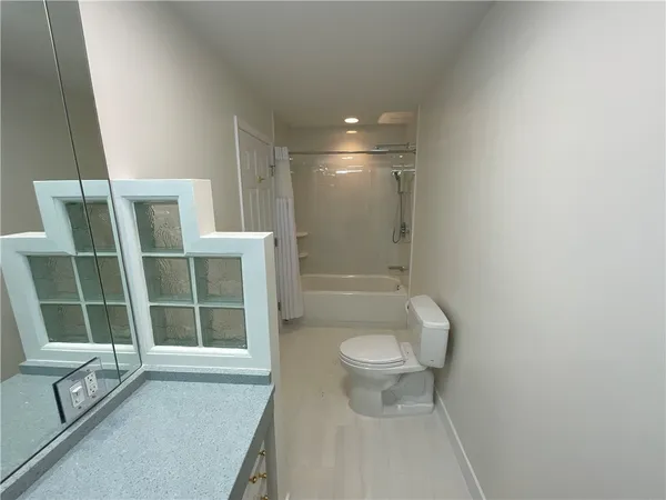 $349,000 | 33 Bullocks Point Avenue, Unit 5C, East Providence, RI 02915