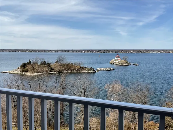 $349,000 | 33 Bullocks Point Avenue, Unit 5C, East Providence, RI 02915